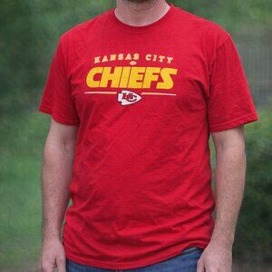 Kansas City Chiefs NFL Red Graphic T-Shirt Adult XL VF Imagewear Men's Tee